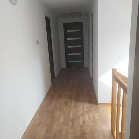 Dom Mieszkalny Wraz Ze W Cenie Wynajmu